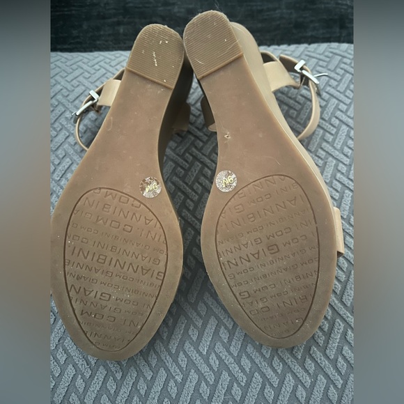 Gianni Bini Telmma Leather Platform Wedge Sandal, Size 9 - Picture 2 of 7